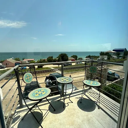 Pensión Halta Pescarus Douăzeci şi Trei August